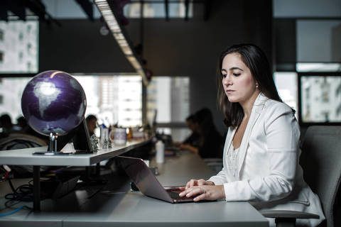 SÃO PAULO, SP, BRASIL, 23-07-2018: Retrato da co-fundadora do Nu Bank, Cristina Junqueira, na sede da empresa, na Zona Oeste de São Paulo. (Foto: Bruno Santos/ Folhapress) *** FSP-ESPECIAIS *** EXCLUSIVO FOLHA***