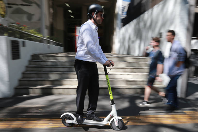 Patinete elétrico em SP