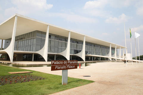 BRASILIA, DF, BRASIL, 21-10-2014: Palácio do Planalto é o nome oficial do palácio dos despachos da Presidência da República. É o local onde está localizado o Gabinete Presidencial do Brasil. O prédio também abriga a Casa Civil, a Secretaria-Geral e o Gabinete de Segurança Institucional da Presidência da República.   (Foto: Sergio Lima Folhapress - PODER)