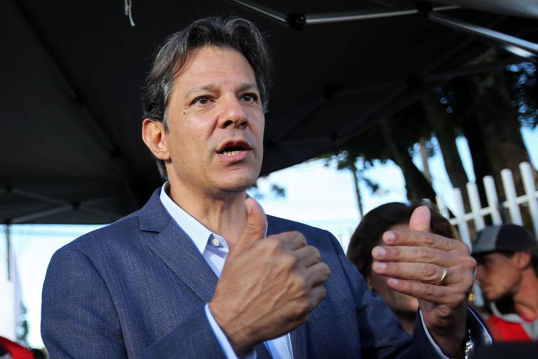 Seguindo orientação de Lula, Haddad vai a portas de fábricas