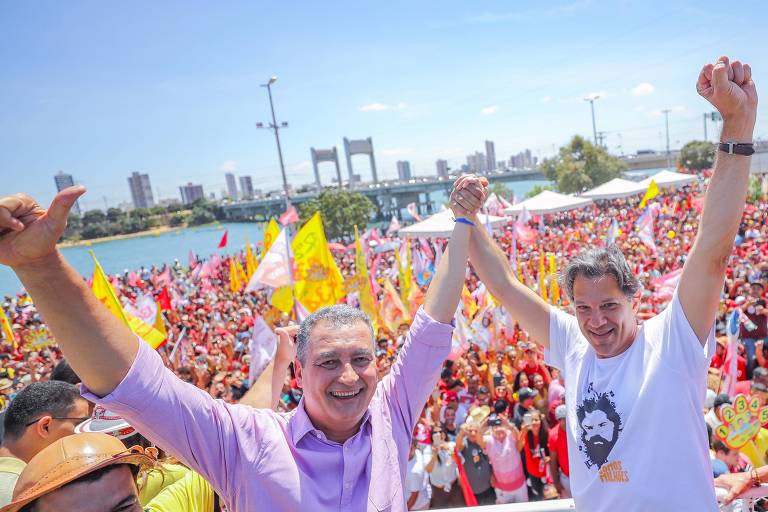 Com sucessão de erros da oposição, PT pavimenta eleição tranquila na Bahia