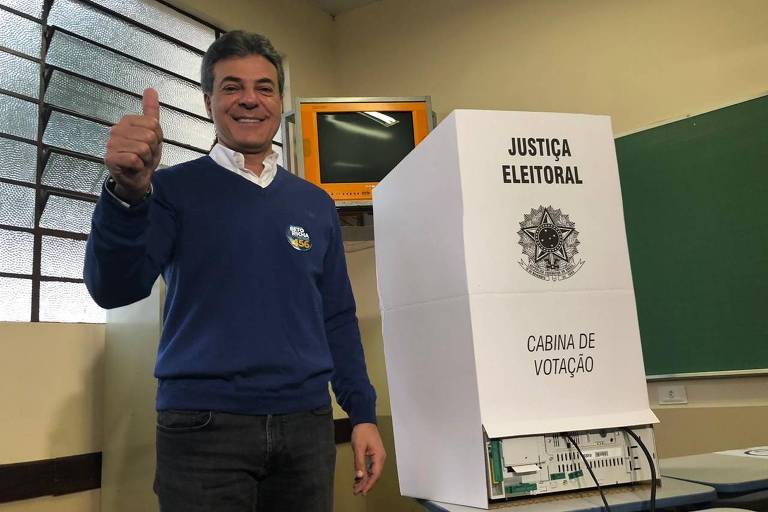 Beto Richa atribui derrota a 'onda de mudança' e defende legado no Paraná