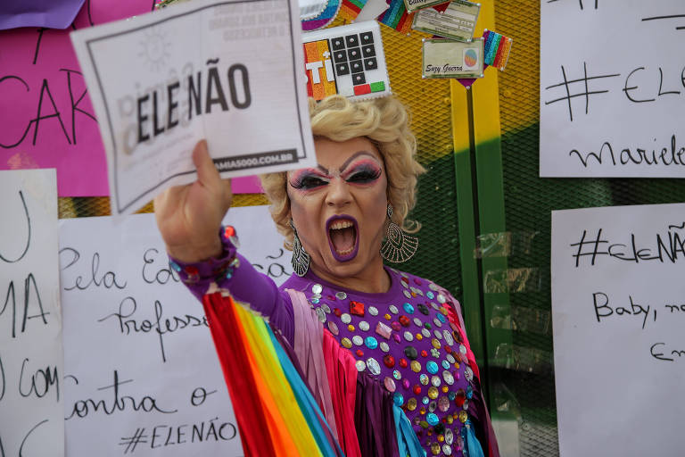 LGBTs se manifestam sobre Bolsonaro