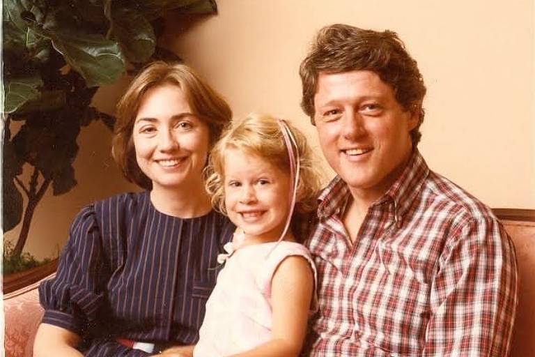 Hillary Clinton exalta família em mensagem para Dia de Ação de Graças no Instagram