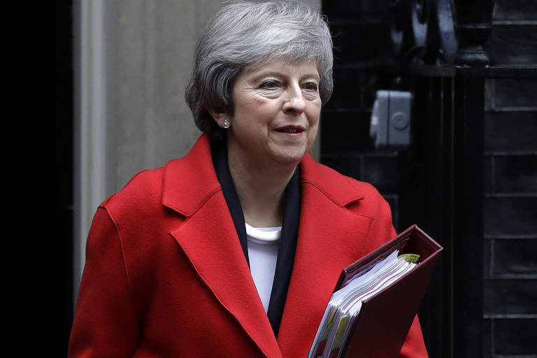 Theresa May enfrentará voto de desconfiança de seu próprio partido