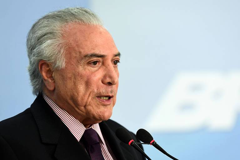 Presidente Michel Temer no Planalto; ele pode criar autoridade que vetou em lei sancionada em agosto