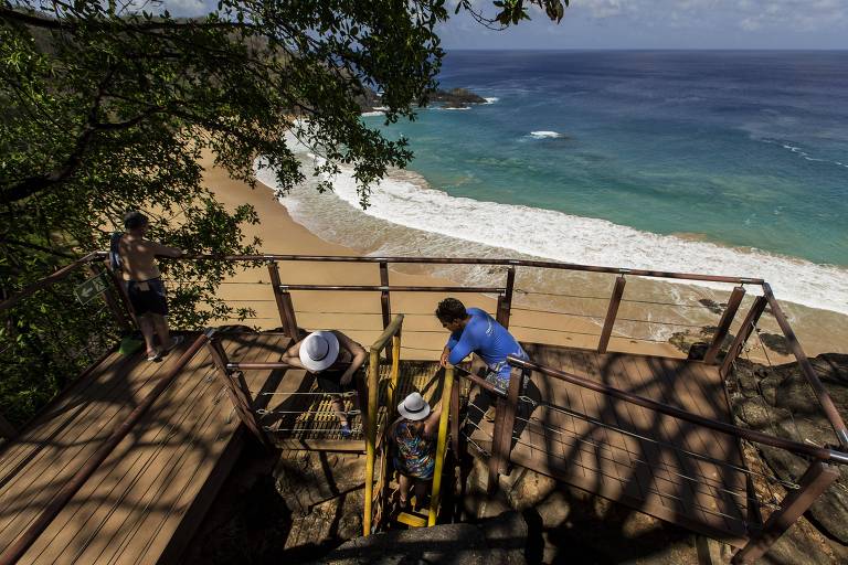 Turismo explode em Fernando de Noronha