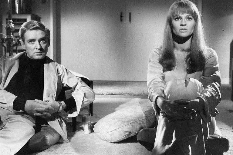 Oskar Werner e Julie Christie em cena de 'Fahrenheit 451' (1966)