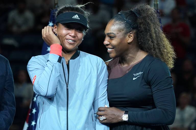 Naomi Osaka e Serena Williams na premiação do US Open 2018