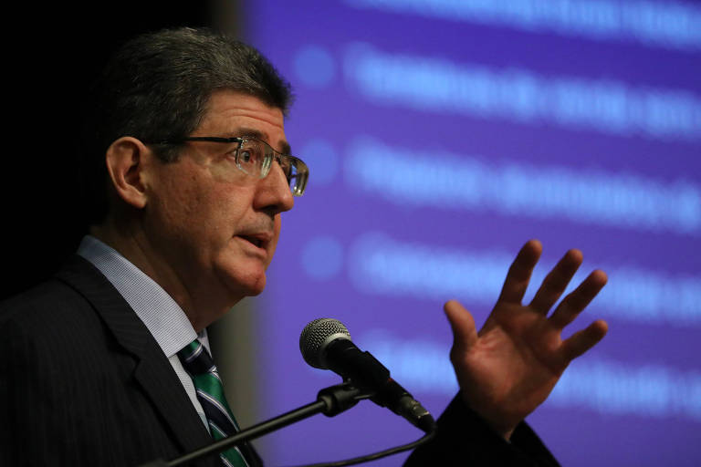 Recessão global é um risco concreto, diz ex-ministro Joaquim Levy