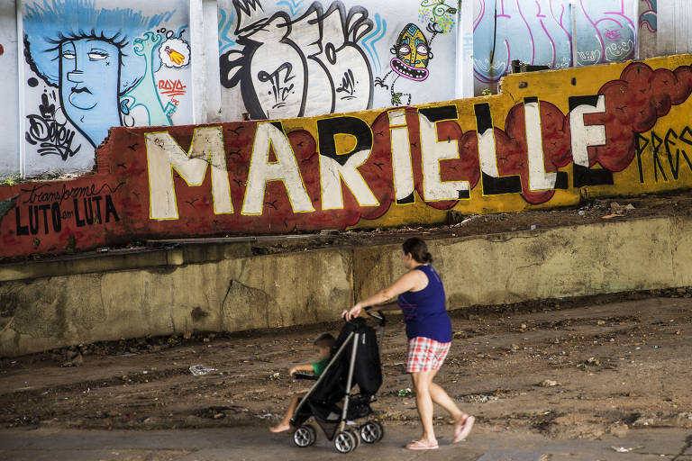 Pescador diz que aliado de suspeito de matar Marielle jogou armas no mar