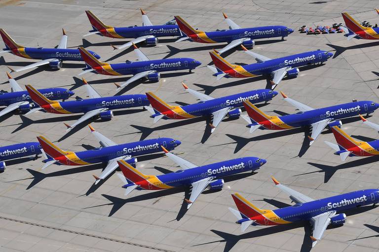 Após acidentes fatais, Boeing reduz produção do 737 MAX