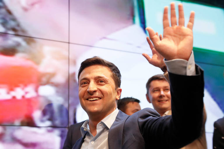 Zelenskiy acena depois de divulgado resultado da pesquisa indicando sua vitória