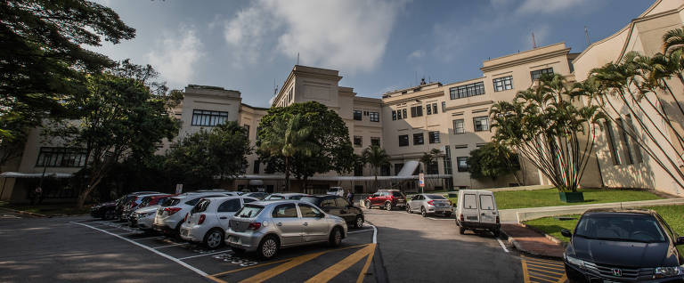 Conheça o Palácio dos Bandeirantes, inclusive a suíte máster