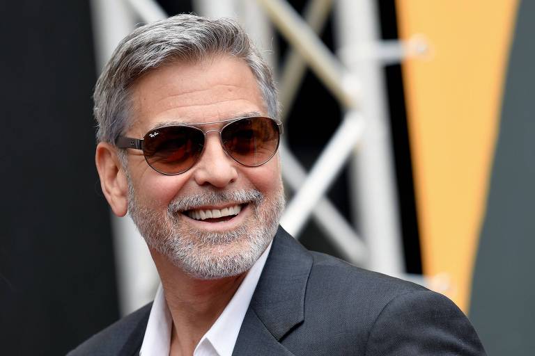 George Clooney conta que deu US$ 1 milhão a cada um de seus 14 melhores amigos