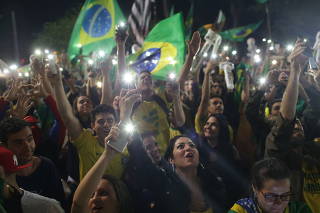  Apoiadores de Jair Bolsonaro durante manifestação na avenida Paulista, em São Paulo