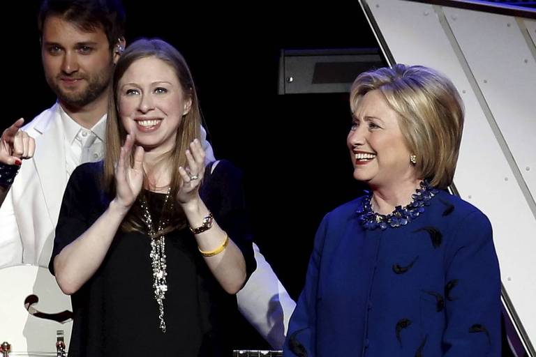 Hillary Clinton e filha abrirão produtora, diz Bloomberg