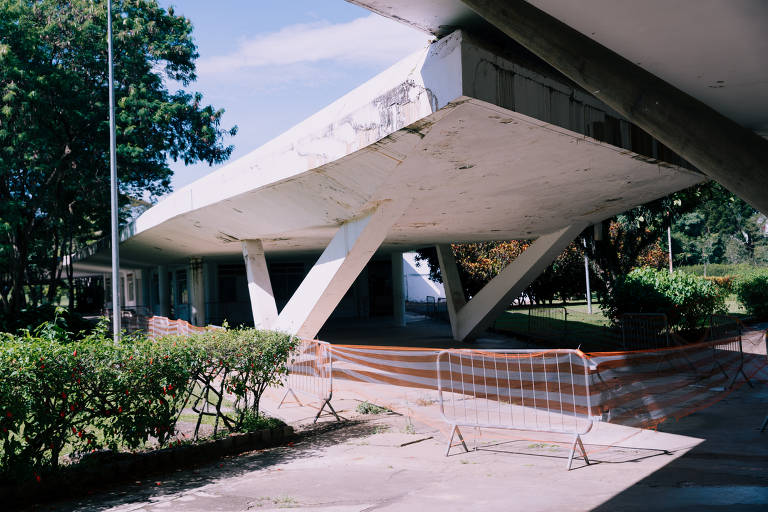 Interdições na marquise do Ibirapuera