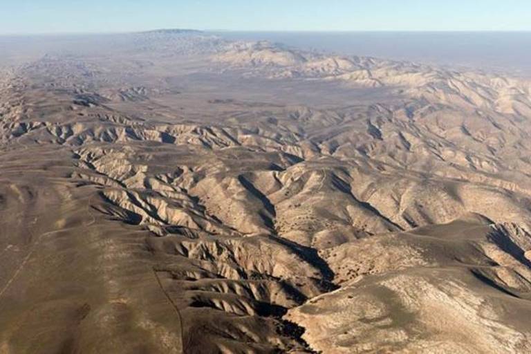 Quais são as causas dos terremotos no planeta?