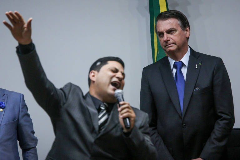 O presidente Jair Bolsonaro participa de culto na Câmara dos Deputados