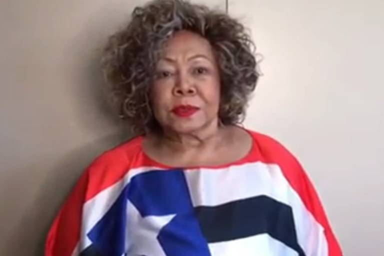 'O senhor precisa respeitar o povo nordestino', diz Alcione em vídeo criticando Bolsonaro