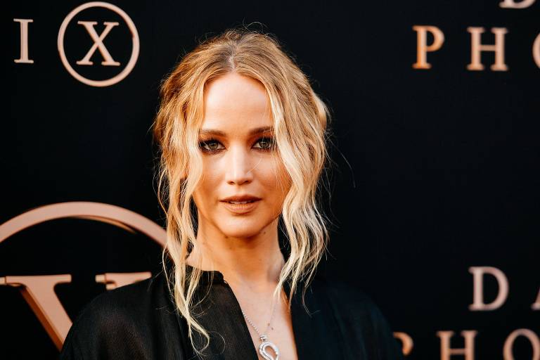 Jennifer Lawrence pede que fãs exijam voto em casa durante pandemia do coronavírus