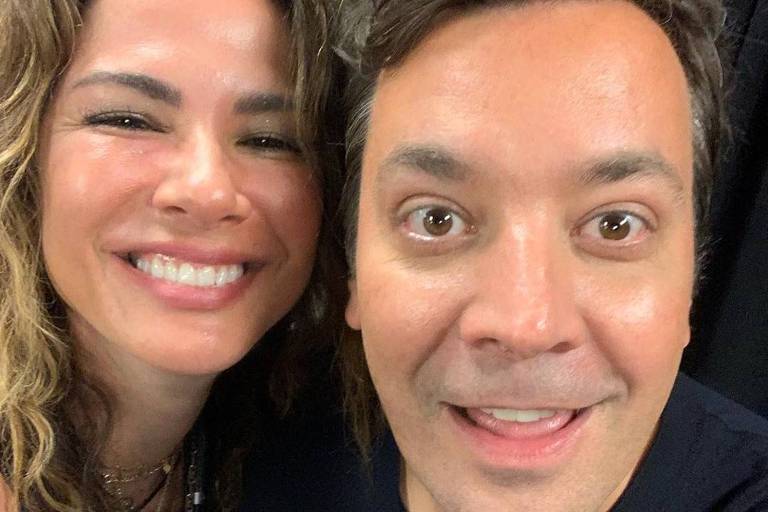 Luciana Gimenez encontra Jimmy Fallon na plateia dos Stones