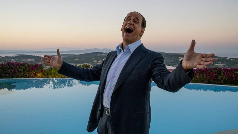 Filme de Sorrentino traz Berlusconi bufão em confronto com a velhice