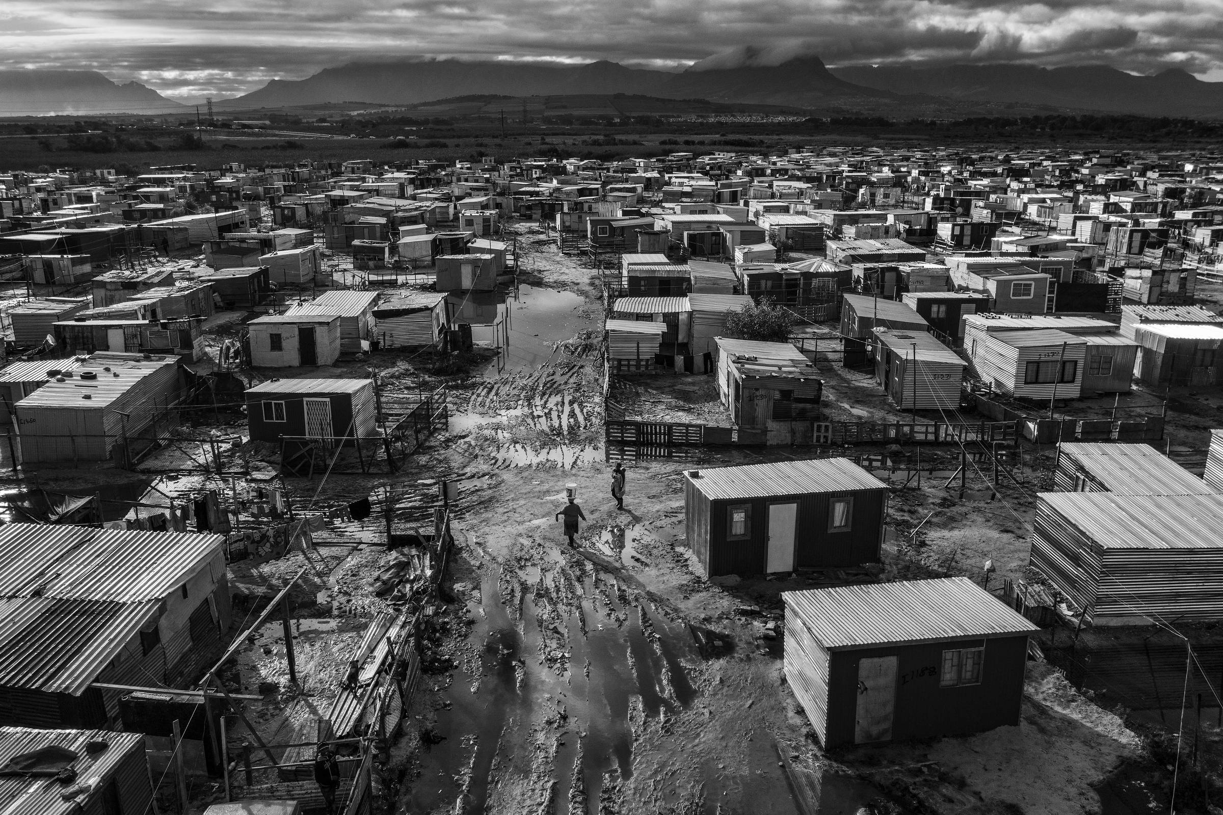 'Township' de Khayelitsha, na Cidade do Cabo, local para onde foram enviados os negros durante o regime do apartheid