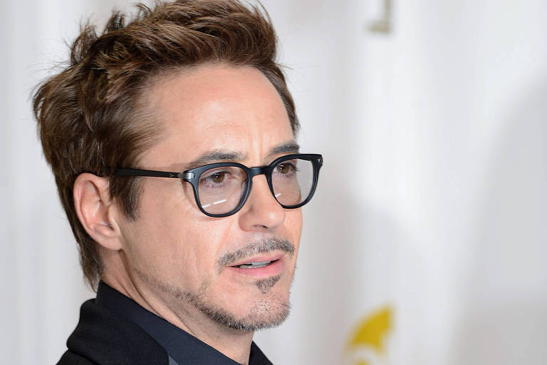 Hacker invade Instagram de Robert Downey Jr. e publica anúncios de venda de celulares