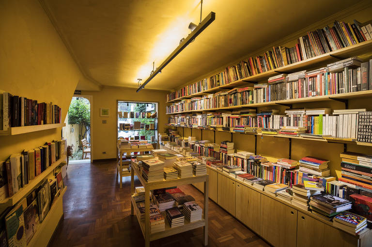 Conheça livrarias de rua