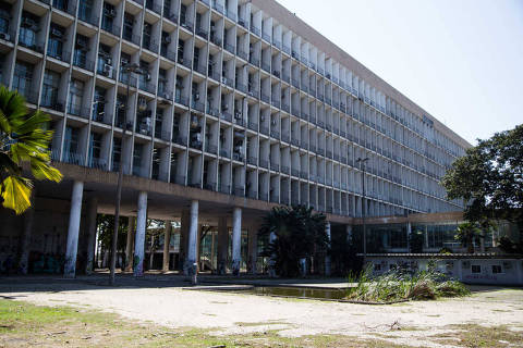 RIO DE JANEIRO, RJ, BRASIL, 30-08- 2016, 11h00: Ensaio sobre a UFRJ. Cidade Universitária - Fundao, Rio de Janeiro.
(Foto: Zo Guimaraes/Folhapress, SUP-ESPECIAIS) ***EXCLUSIVO FOLHA****