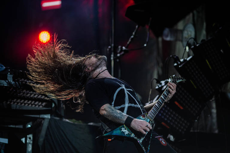 Andreas Kisser, guitarrista do Sepultura, durante show em 2019