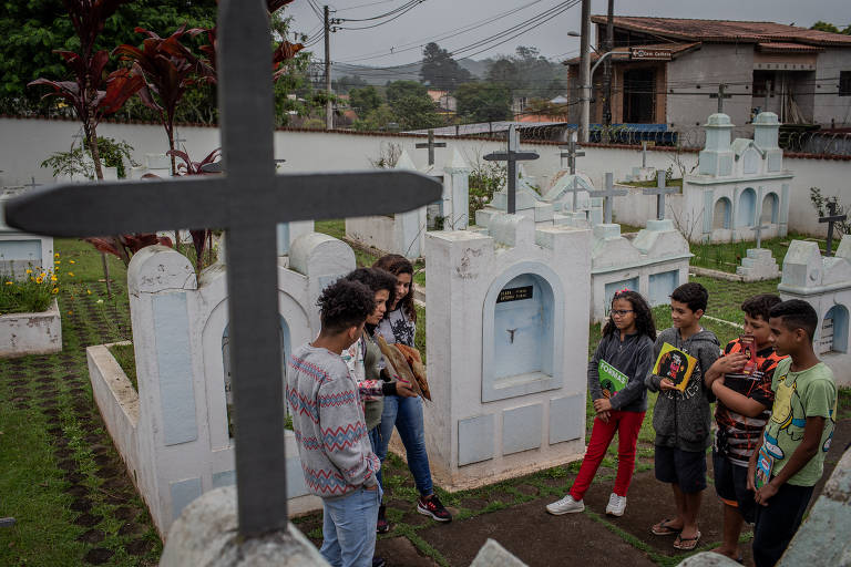 Biblioteca Comunitária Caminhos da Leitura