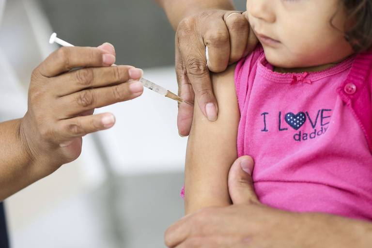Vacinação contra poliomielite em SP começa na segunda (27)