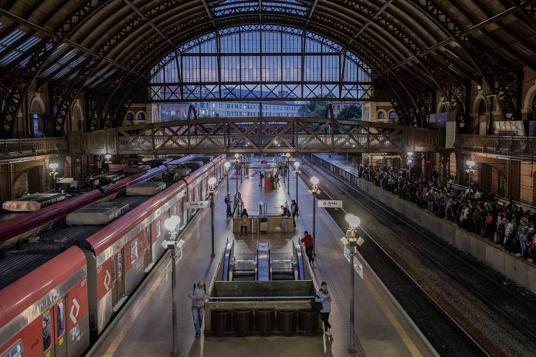 Estação da Luz, onde desembarcam passageiros da linha 7-rubi