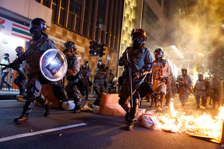 Entenda os protestos que sacodem o mundo