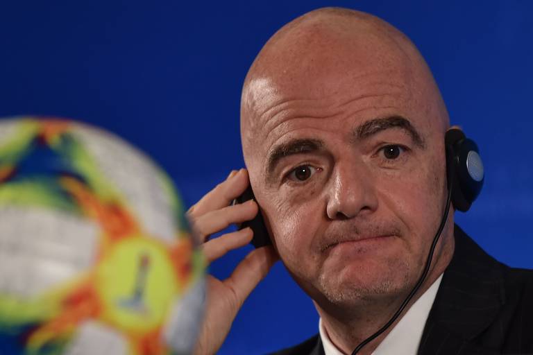 Gianni Infantino, presidente da Fifa, recebe diagnóstico de Covid-19