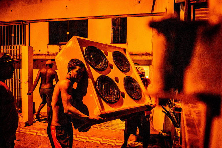 Exposição mostra bastidores da cena do reggae em São Luís, capital do ritmo no país