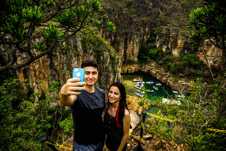 Paraíso das selfies, Capitólio atrai milhares ao 'mar de MG'