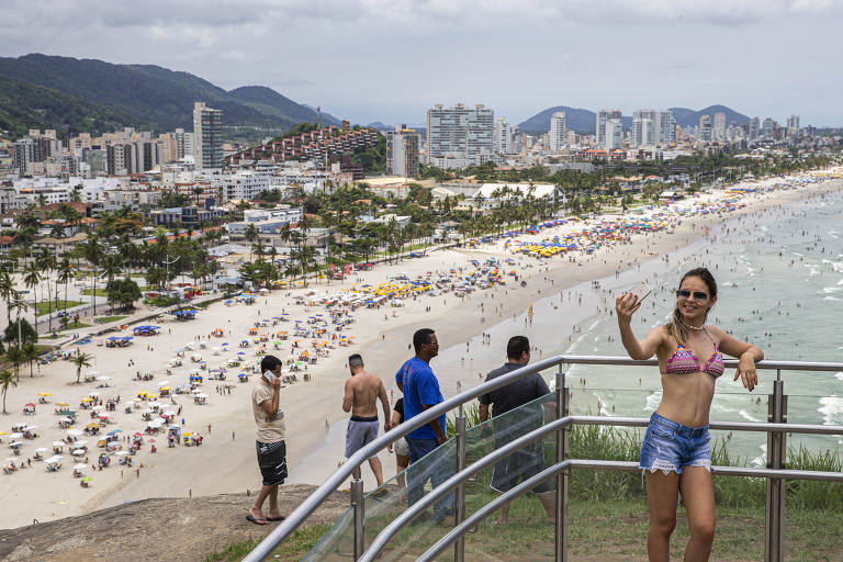 Guarujá vive alta de novos prédios e reformas