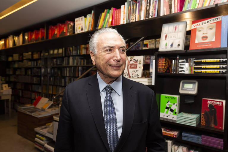 O ex-presidente Michel Temer em lançamento numa livraria de São Paulo, antes da pandemia