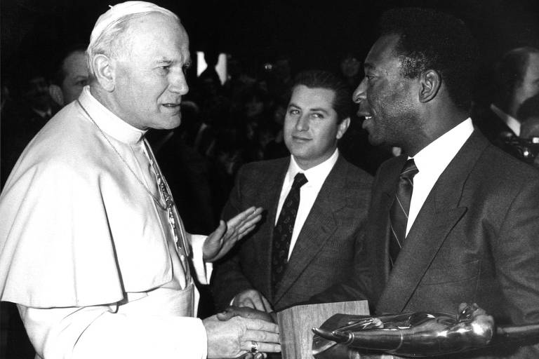 Pelé contou ter entrado nos EUA e no Vaticano sem passaporte