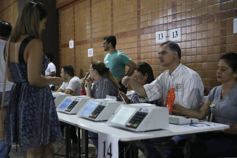 Ministério Público tenta evitar candidatos turbinados com verba de fundo público