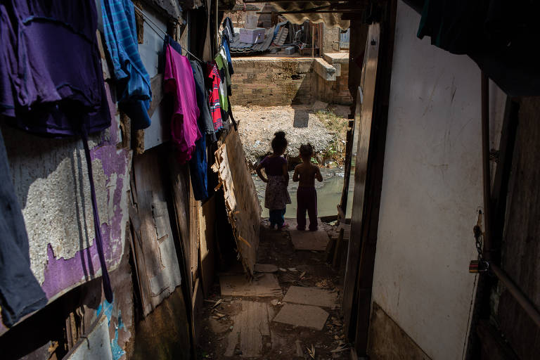 Coronavírus na favela Nazzali, em São Paulo