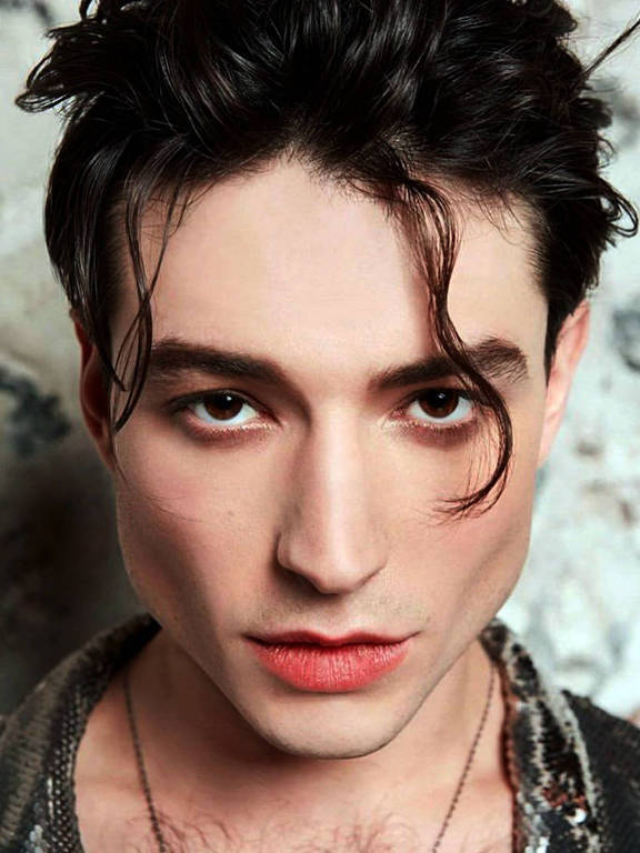 Imagens do ator Ezra Miller