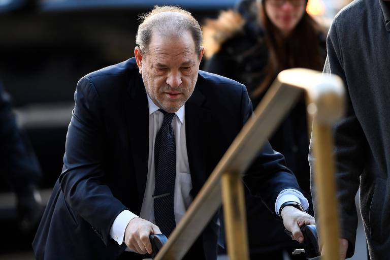 Harvey Weinstein foi condenado à prisão em 2020