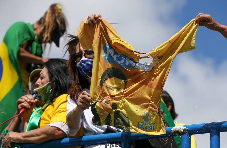 Apoiadores de Bolsonaro fazem ato em Brasília; veja fotos de hoje