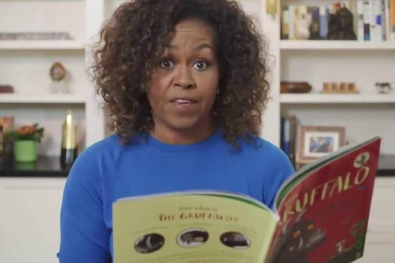 Michelle Obama lê seus livros infantis favoritos para crianças presas em casa