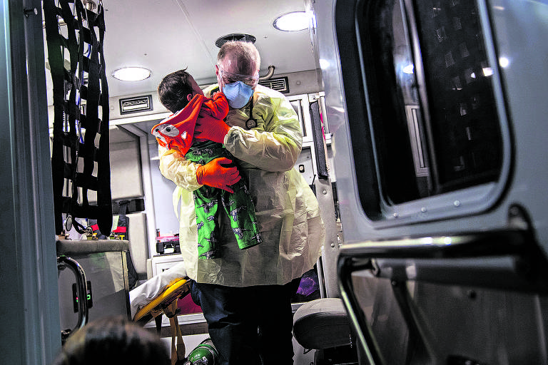 John Moore fotografa pandemia de coronavírus nos EUA